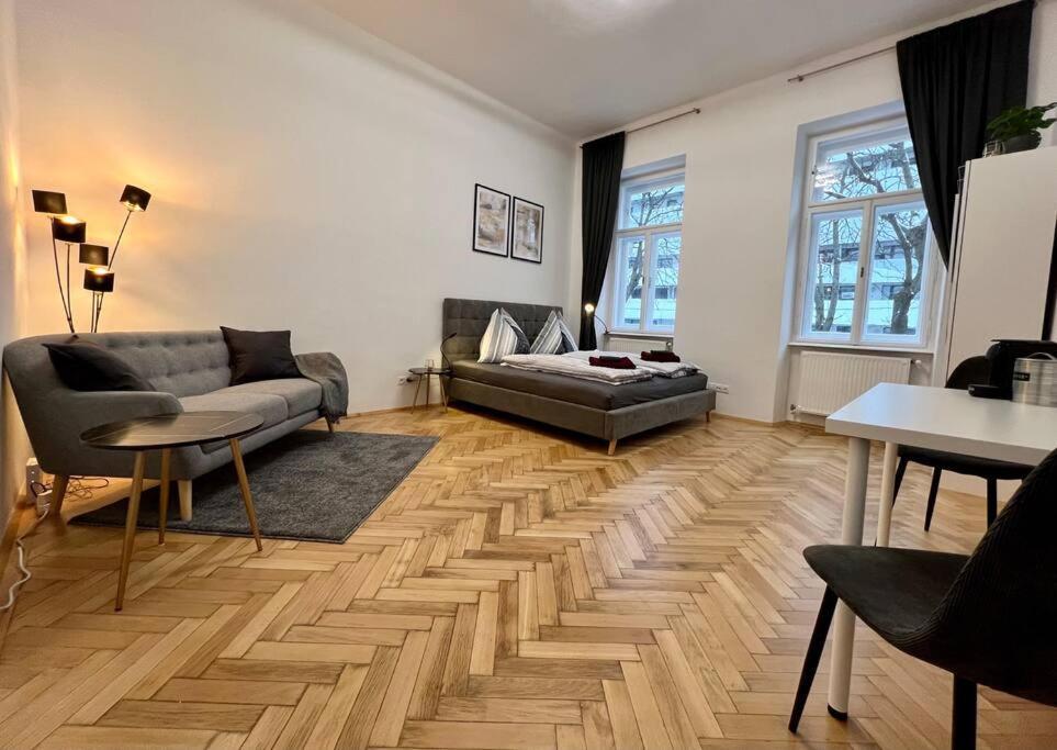 Little Cozy Residence - Enjoy Viennas Summer Season Exteriör bild